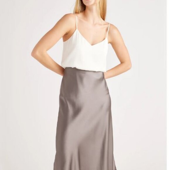 Washable Stretch Silk V-Neck Cami - Picture 3 of 6